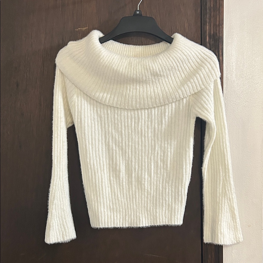 Womens Cream Ribbed Off-Shoulder Sweater